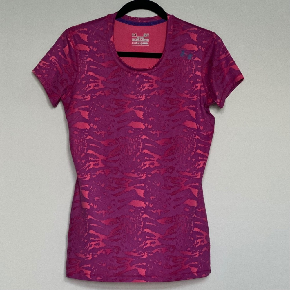 Under Armour HeatGear Womens Small Pink Purple Abstract Tiger Print Athletic Tee